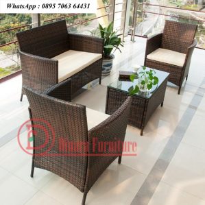 Set Kursi Tamu Rotan Sintetis
