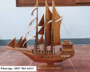 Miniatur Kapal Kayu Jati Murah
