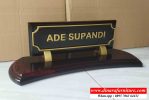 Papan Bingkai Nama Meja
