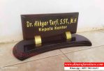 Papan Nama Meja Kepala Kantor