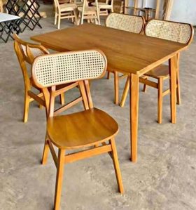 Kursi Ropan Cafe Anyaman Rotan